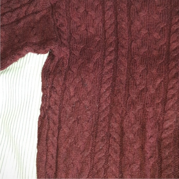 AE Maroon Sweater - Picture 2 of 7